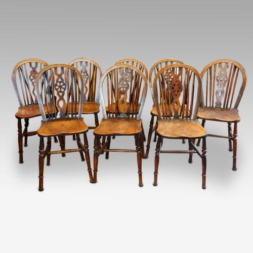 Set of 8 antique Windsor chairs,1