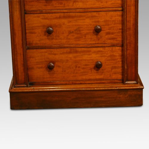 Victorian large Wellington chest plinth