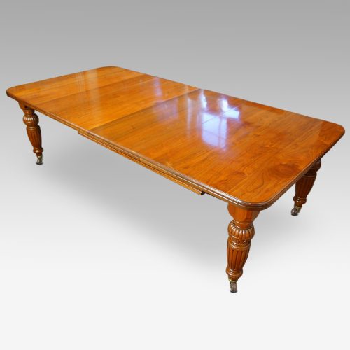 Edwardian walnut extending dining table