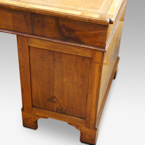Georgian style walnut pedestal desk rear