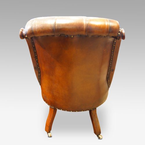 Victorian buttonback leather reading chair rear