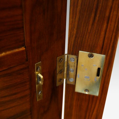 Victorian figured walnut Wellington chest lock plate