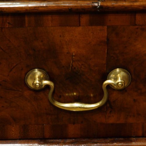 18thc. walnut on oak chest of drawers brass handle
