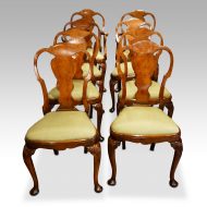 Set of 8 Edwardian walnut Queen Anne style dining chairs