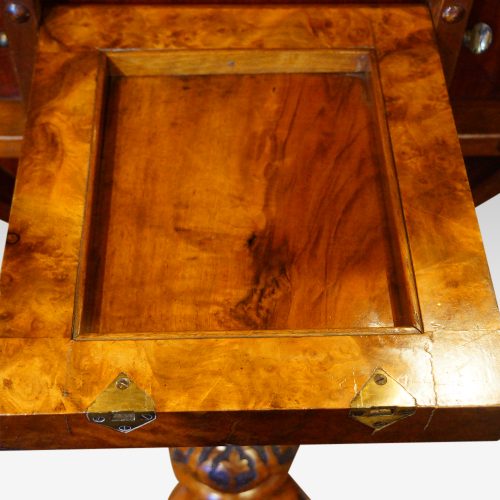 Victorian inlaid walnut oval centre table block