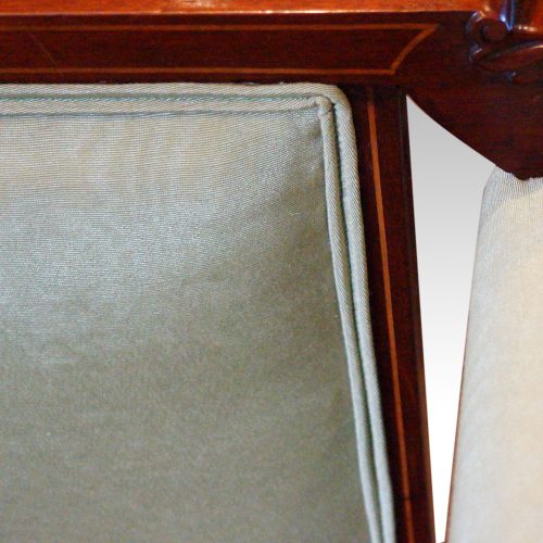 Edwardian inlaid mahogany small settee piping