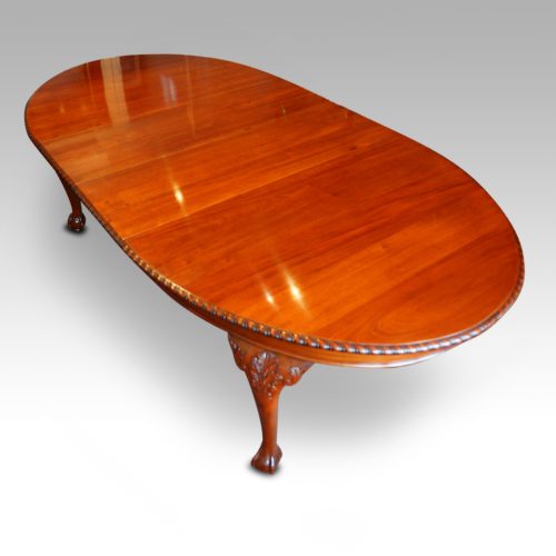 Maple & co mahogany extending dining table