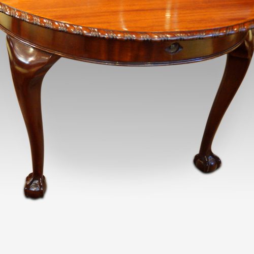 Waring and Gillow mahogany extending dining table hande location