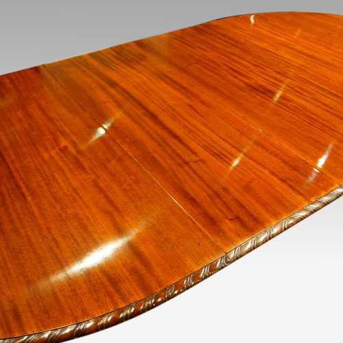 Waring and Gillow mahogany extending dining table top centre