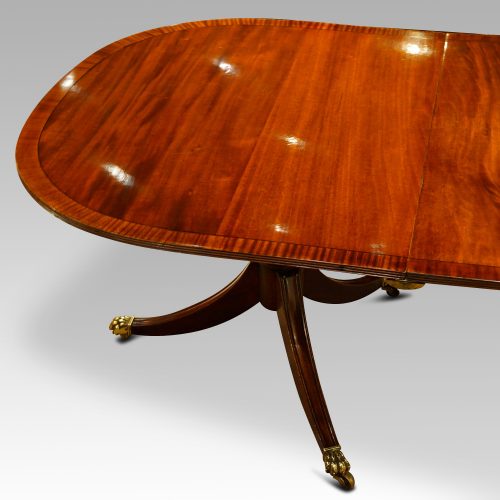Georgian style mahogany twin pillar dining table end