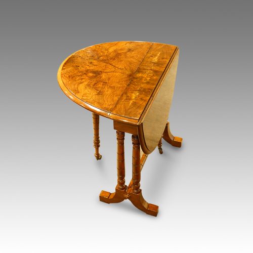 Victorian walnut baby Sutherland table one leaf