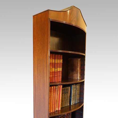 Mahogany open bookcase crest