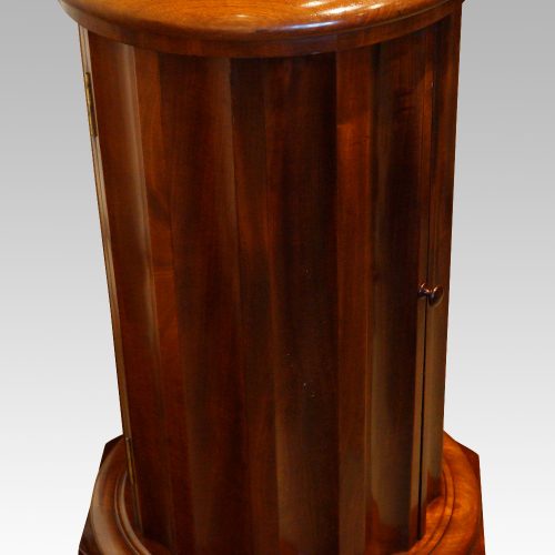 Victorian mahogany circular fluted cabinet large size detail