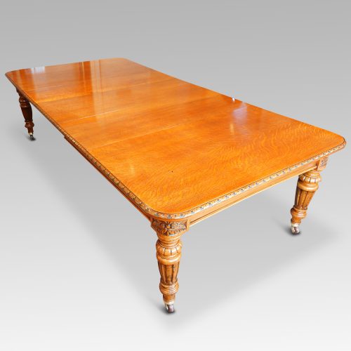 Victorian oak extending dining table top