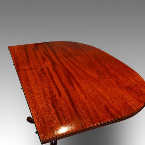 Georgian style mahogany twin pillar dining table