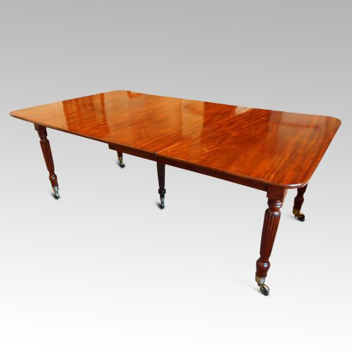 William IV mahogany extendng dining table side