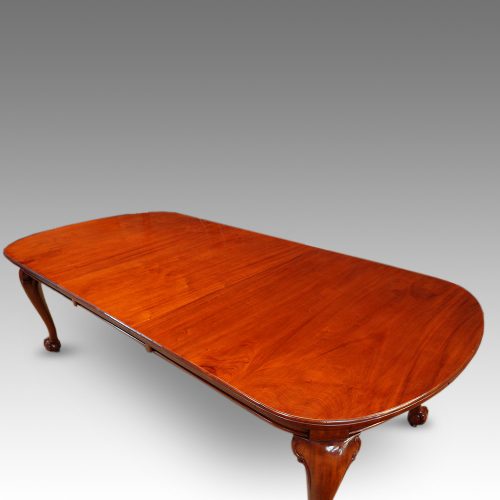 Edwardian mahogany claw and ball extending dining table top view