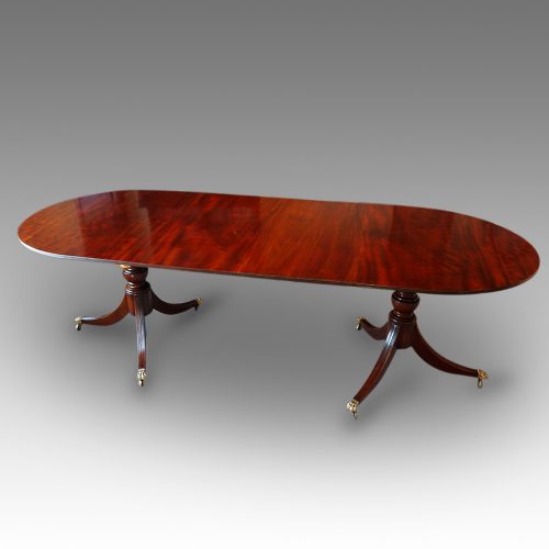Mahogany Regency style pedestal dining table