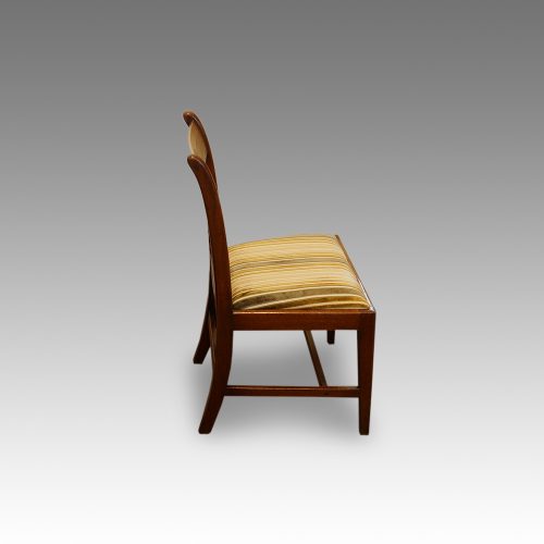 Set of 8 Regency mahogany dining chairs side view