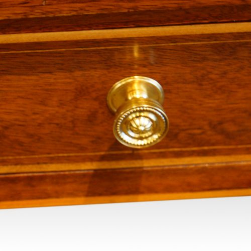 Edwardian mahogany small side-table knob