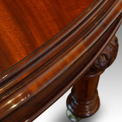 Victorian mahogany 12 seat extending dining table edge
