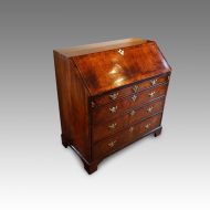Georgian walnut bureau