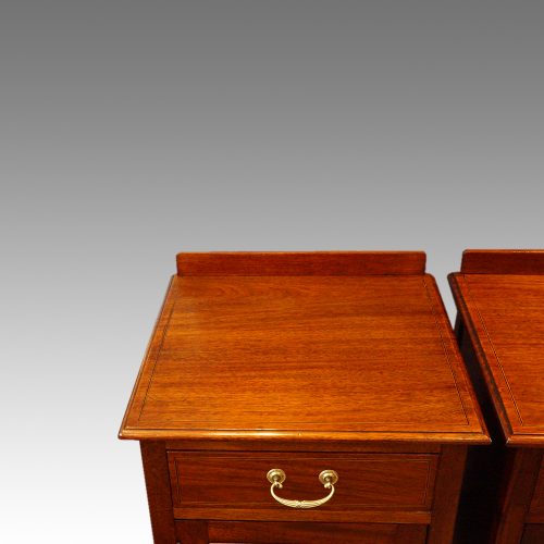 Pair of Edwardian mahogany bedside cabinets top