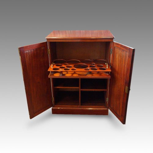 Victorian mahogany drinks cupboard