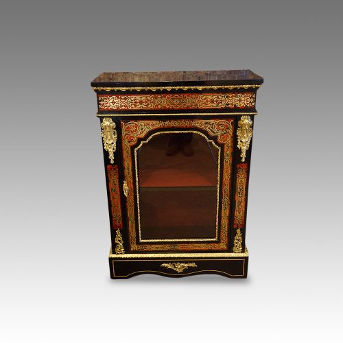 Pair of Victorian boulle cabinets front