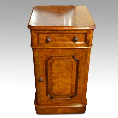 Pair of Victorian walnut bedside cabinets front