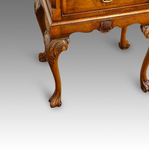 Pair of walnut bedside cabinets legs