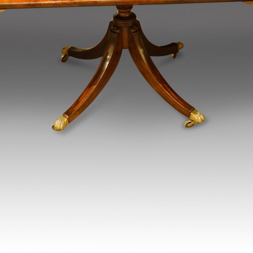 Edwardian mahogany 12ft long dining table centre pedestal