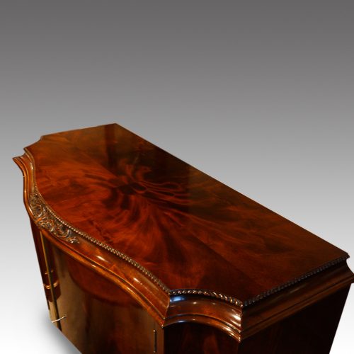 Maples serpentine mahogany sideboard cabinet top