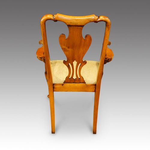 Set of 8 walnut Queen Anne style dining chairs armchair rear view