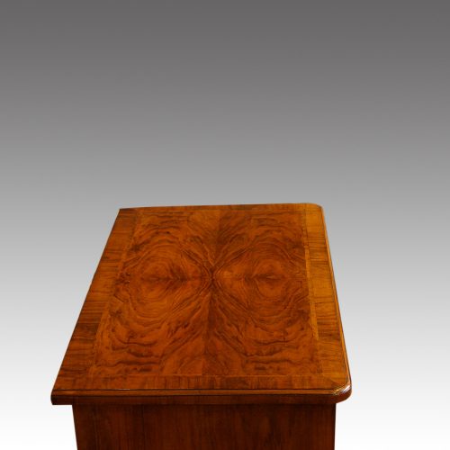 19thc. walnut chest of drawers top detail