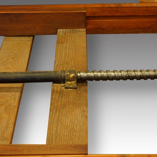 Edwardian mahogany 2 leaf extending dining table patent mechanism