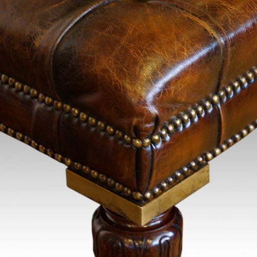 Leather banquet stool studding