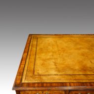 Burr walnut partners desk leather detail