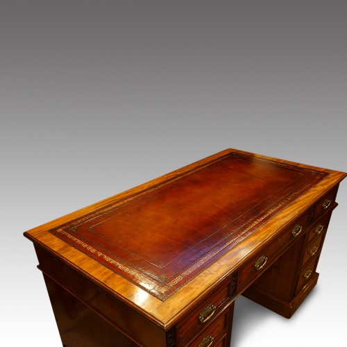 Edwards & Roberts desk