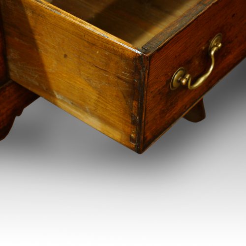 Georgian low oak dresser drawer joints