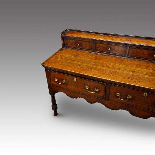 Georgian low oak dresser top