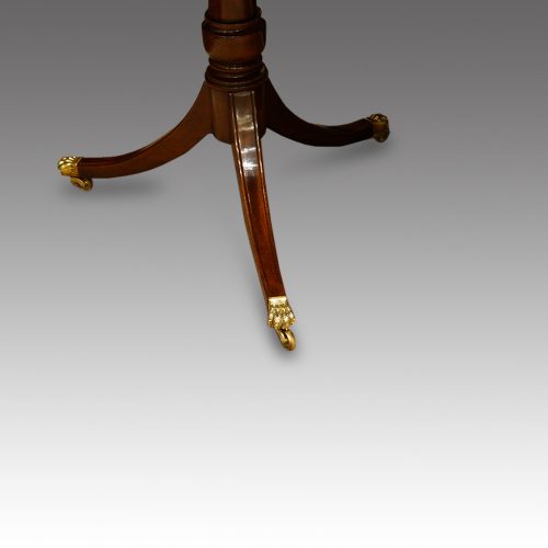 Georgian style 3 pillar dining table end pedestal