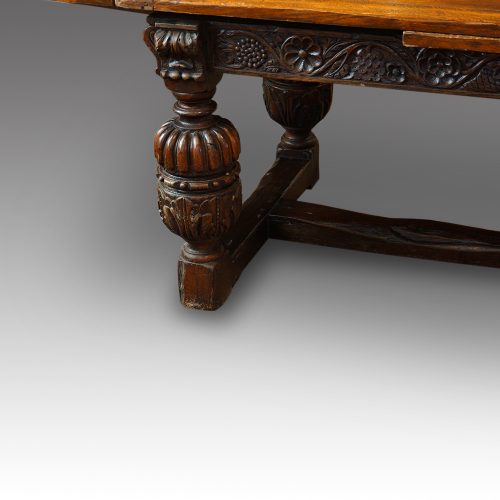 Antique oak large drawleaf dining table turned leg