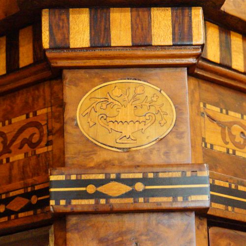 Continental amboyna inlaid display cabinet front corner
