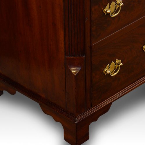 Pair of mahogany narrow chests foot