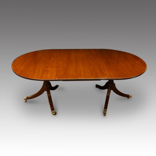 Regency style mahgany dining table