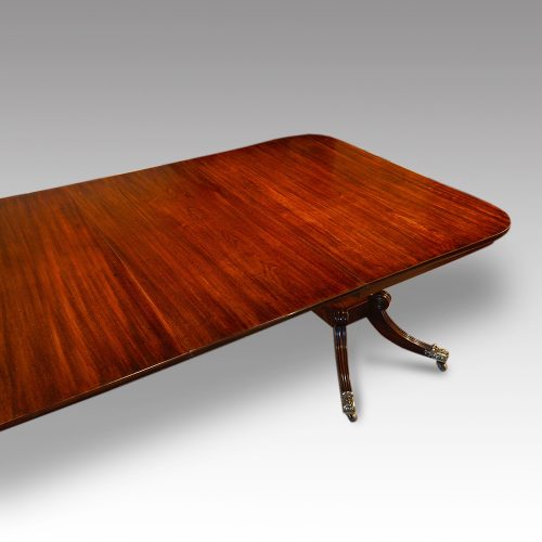 William IV mahogany twin pedestal dining table side detail