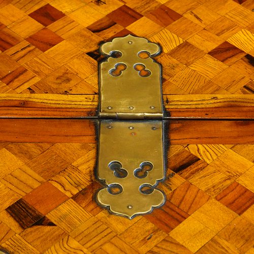 Asian parquetry silk robe chest hinge