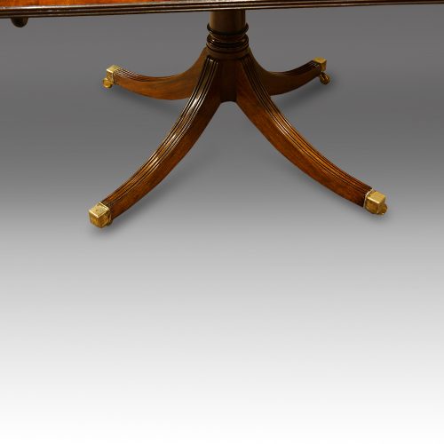 Georgian style mahogany twin pillar dining table splay leg