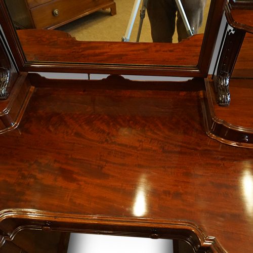 Victorian mahogany dressing table top timber detail